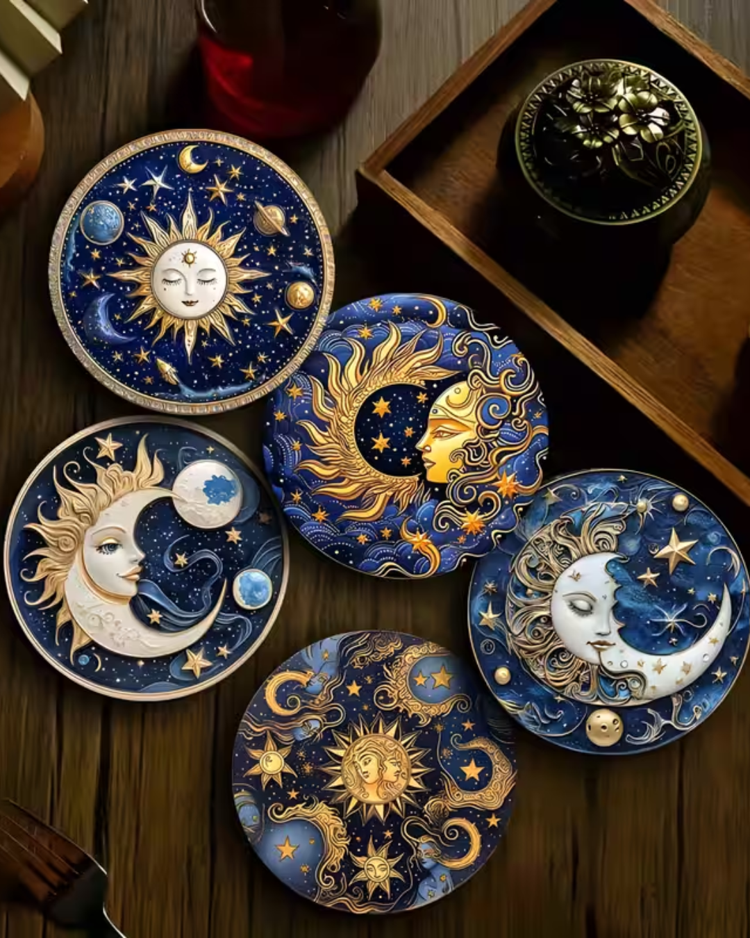 Set de 6 Posavasos Místicos de Madera – Sol & Luna (Estilo Retro Dorado)