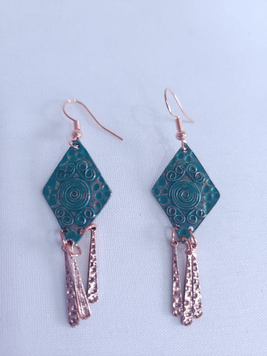 Aretes “Raíz Tribal” – Geometría Ancestral y Energía Terrenal