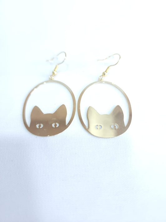 Aretes “Mirada Felina” – Ternura, Curiosidad y Magia Discreta